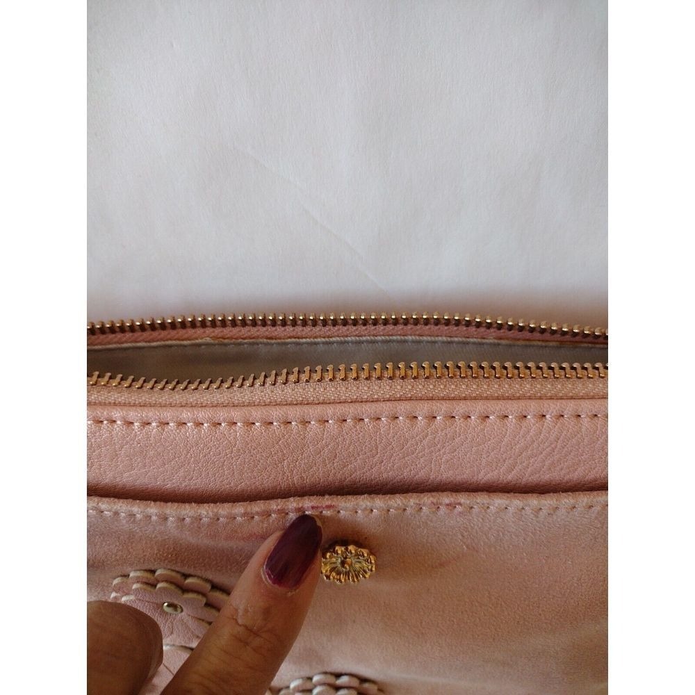 Lauren Conrad Crossbody Shoulder Bag Woman Floral Embellishments Gold‎ Details - Picture 8 of 13